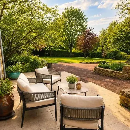 Maison Familiale A Loiron-ruille, 100 M² Vakantiehuis *