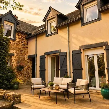 Maison Familiale A Loiron-ruille, 100 M² * Loiron-Ruille