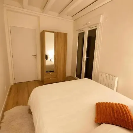 Maison Familiale A Loiron-ruille, 100 M² Vakantiehuis